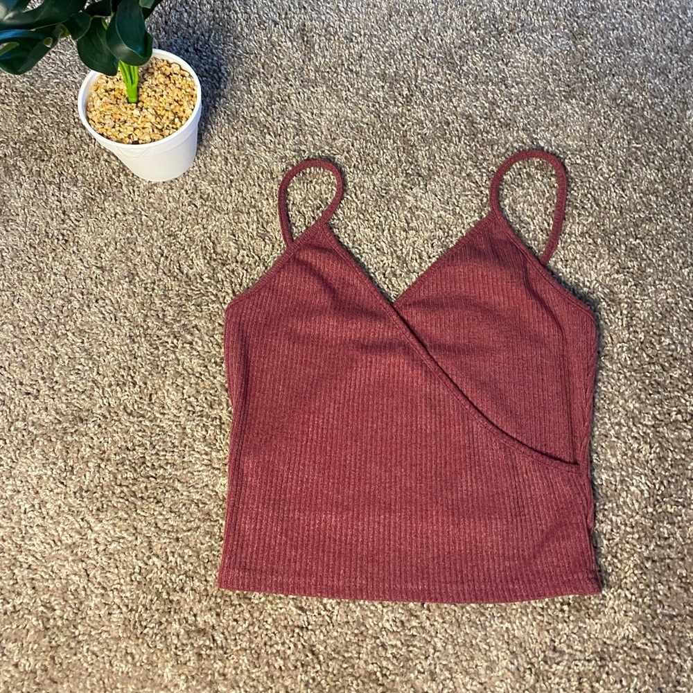 String Crop Top - Picture 2 of 4